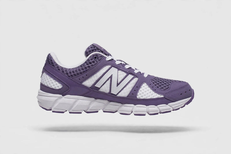 New Balance 750